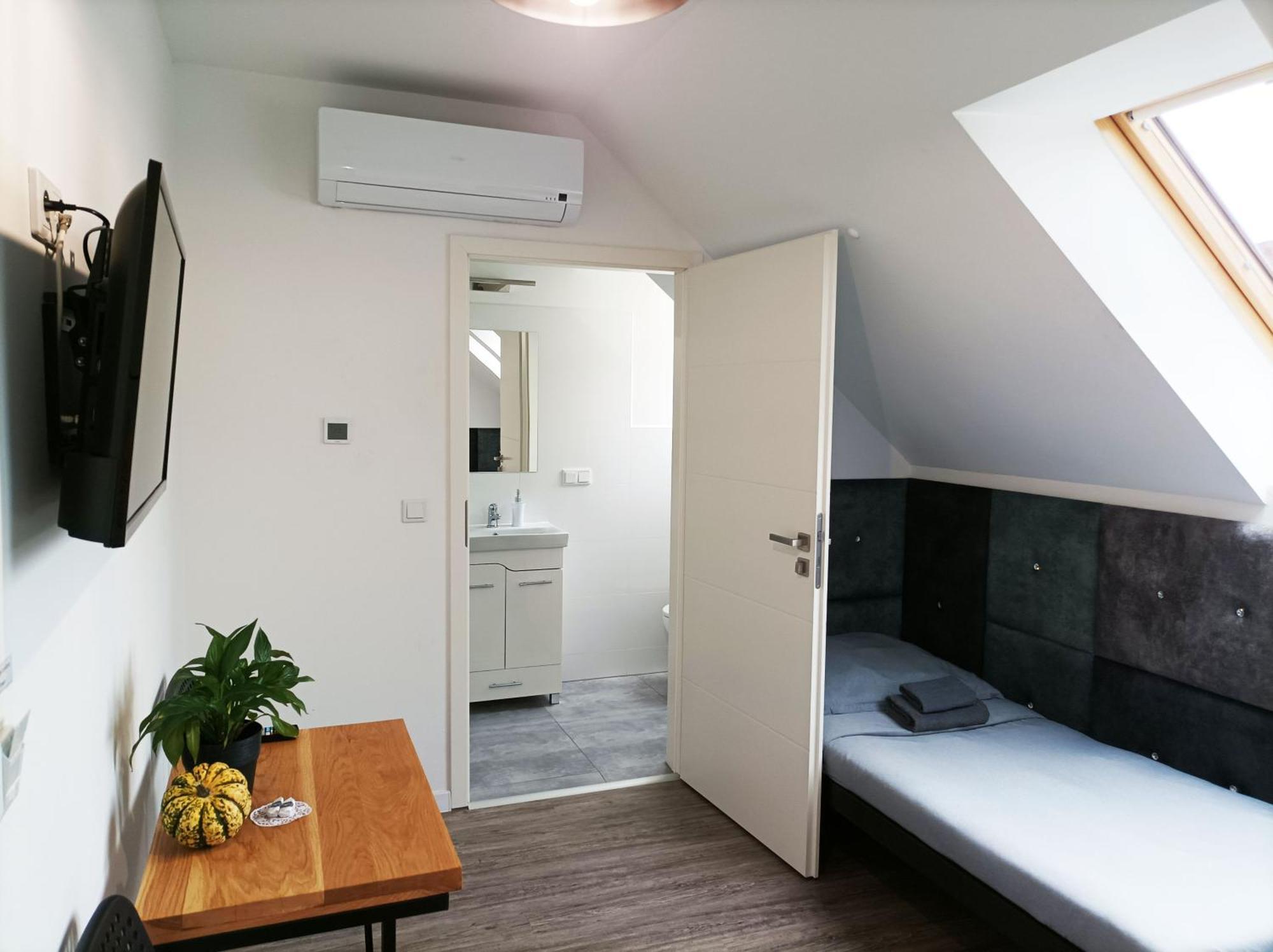 Pokoje Pod Palacem Koszecin ห้อง รูปภาพ