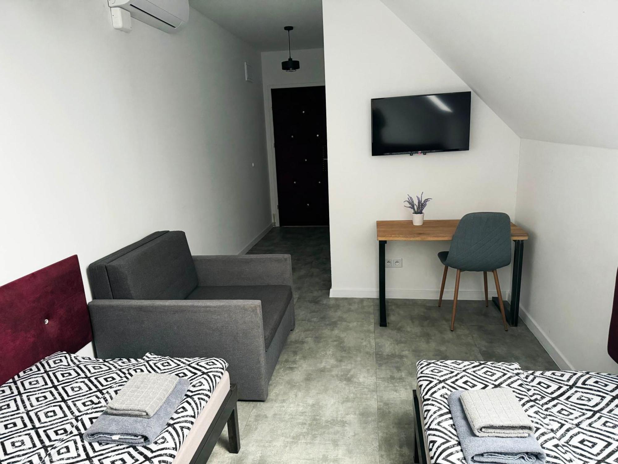 Pokoje Pod Palacem Koszecin ภายนอก รูปภาพ