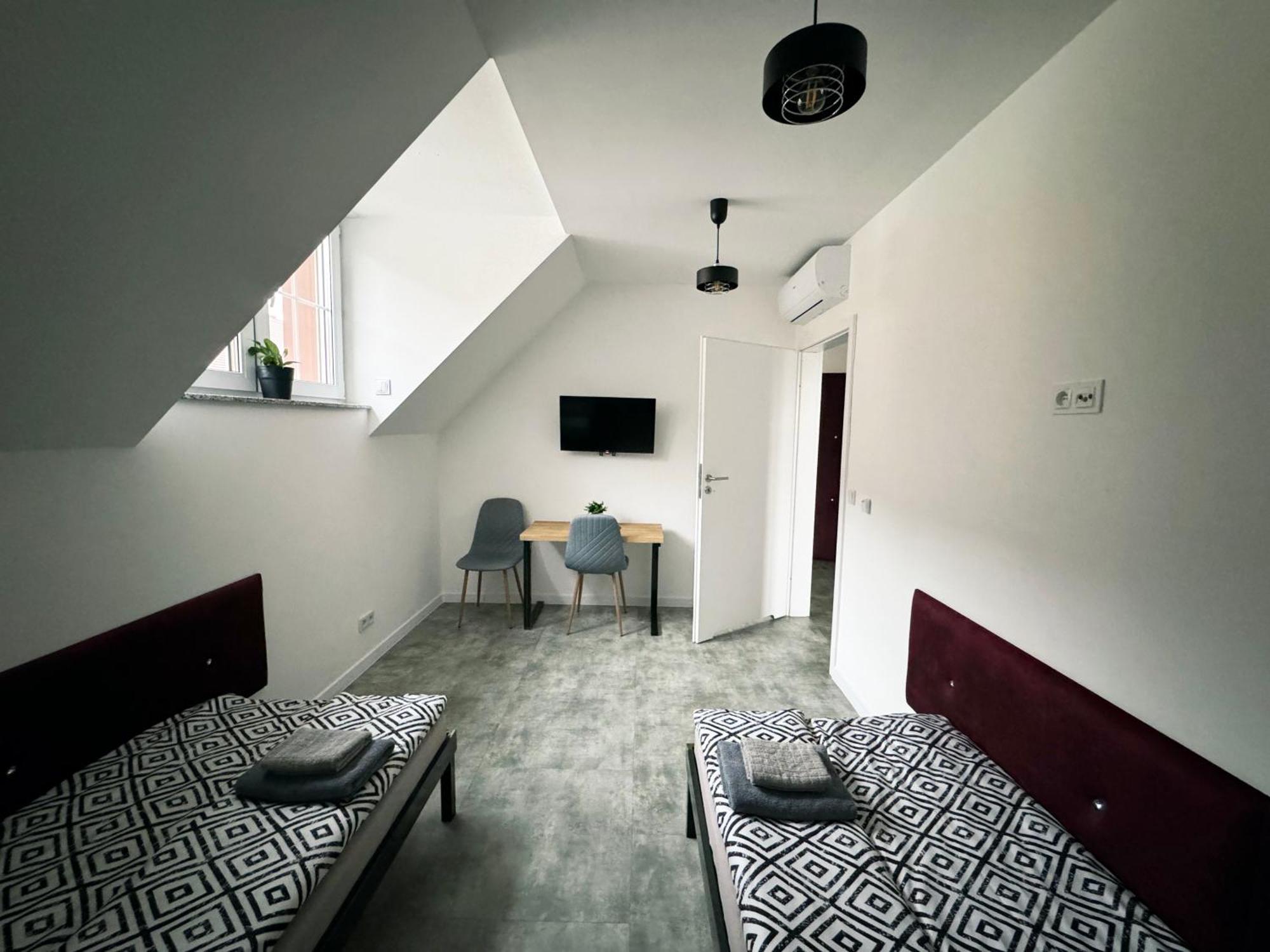 Pokoje Pod Palacem Koszecin ภายนอก รูปภาพ